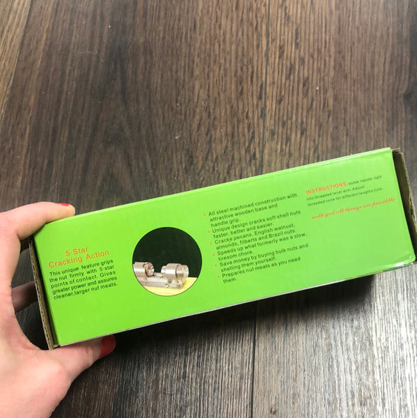 Nut Cracker